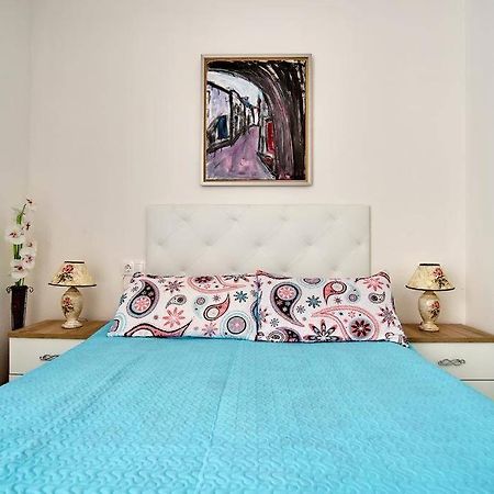 Cozy Studio Apartment Near The Beach トレビエハ エクステリア 写真
