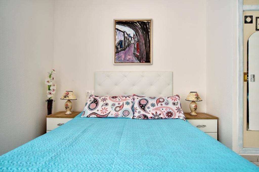 Cozy Studio Apartment Near The Beach トレビエハ エクステリア 写真
